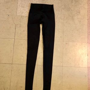 K-Deer Black Small Leggings Sneaker Length Small